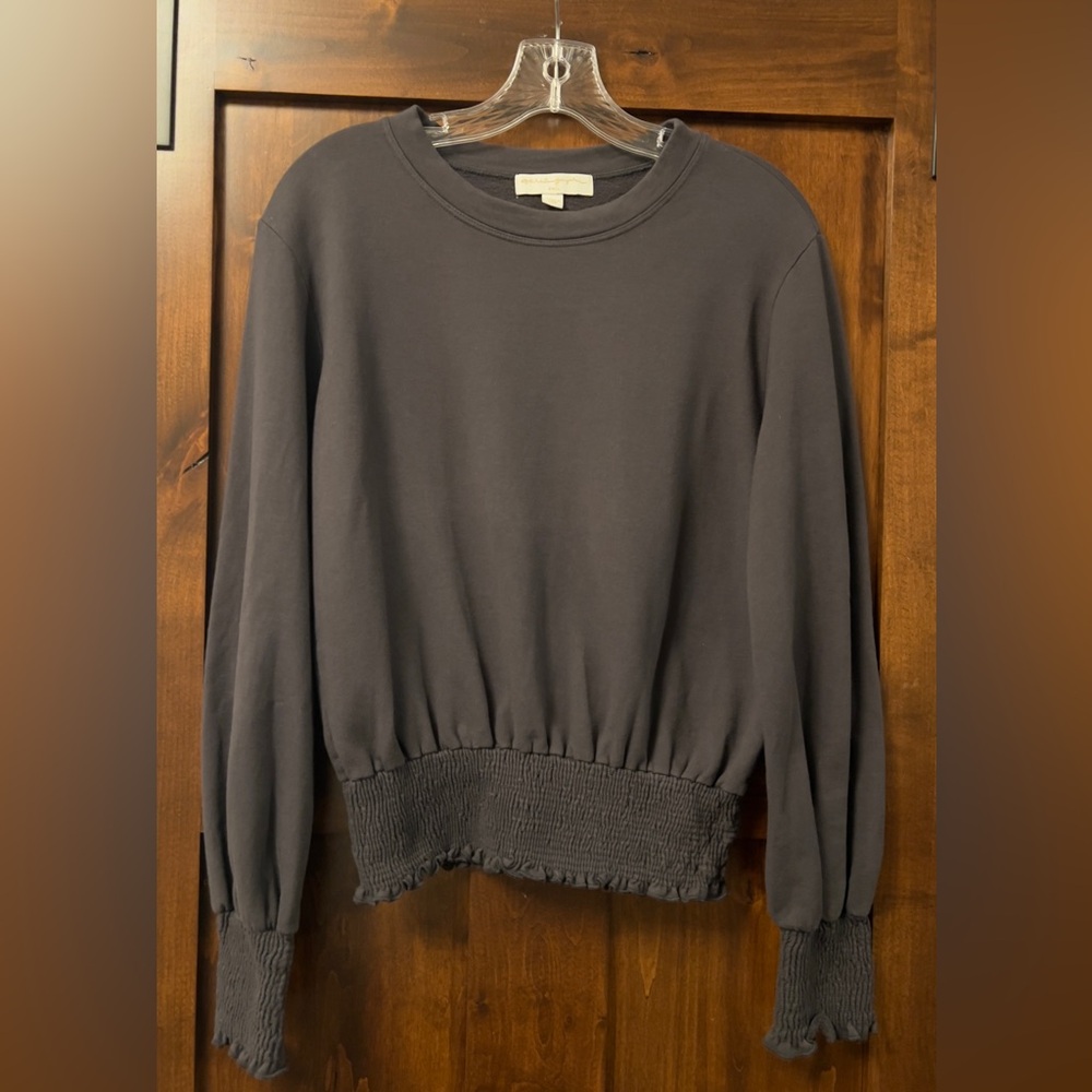 Spiritual Gangster Raena Smocked
Long Sleeve Sweatshirt - Size SMALL